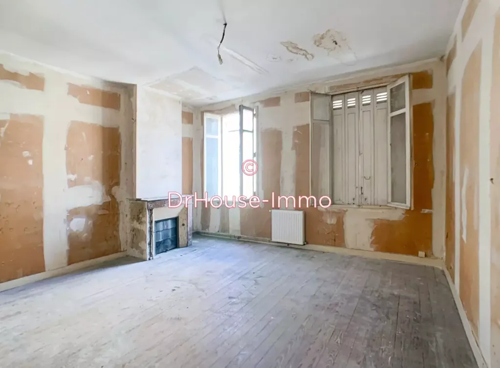Pièces - Maison à Rénover avec Cour Privée à Bordeaux