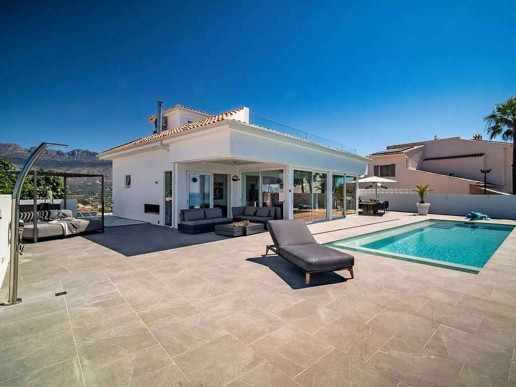 Piscine - Contemporary Chalet with Pool in Altea Pueblo