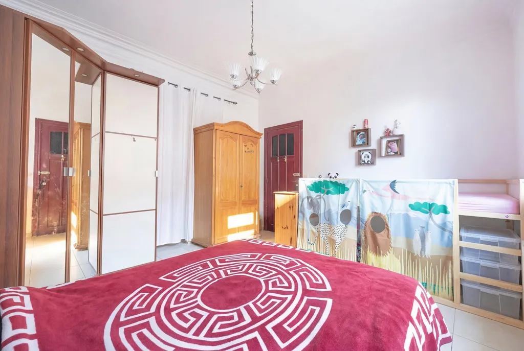 Magamistoad - 5-Bedroom Maison with Terrace in Uccle