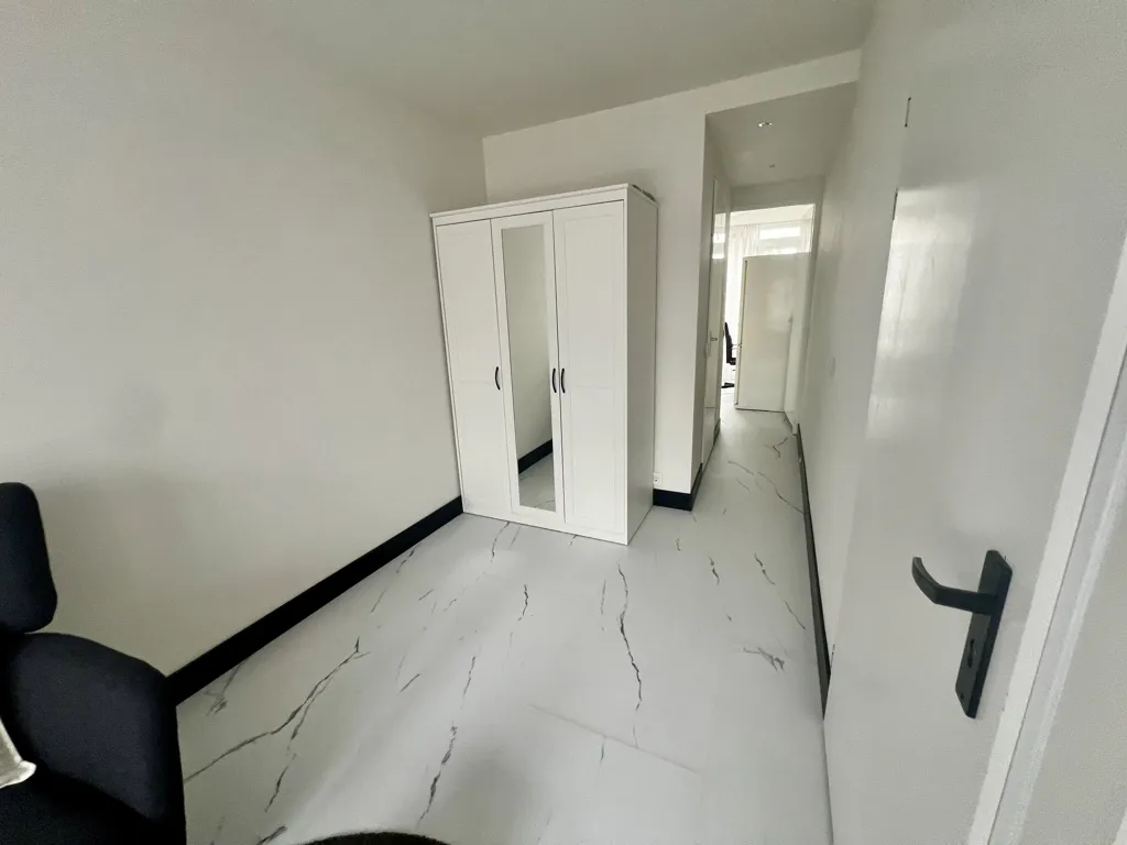 Entrée - Furnished Studio with Private Entrance in Amsterdam