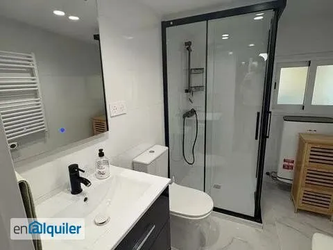 Salles de bain - Modern Flat with Balcony in Chueca-Justicia, Madrid