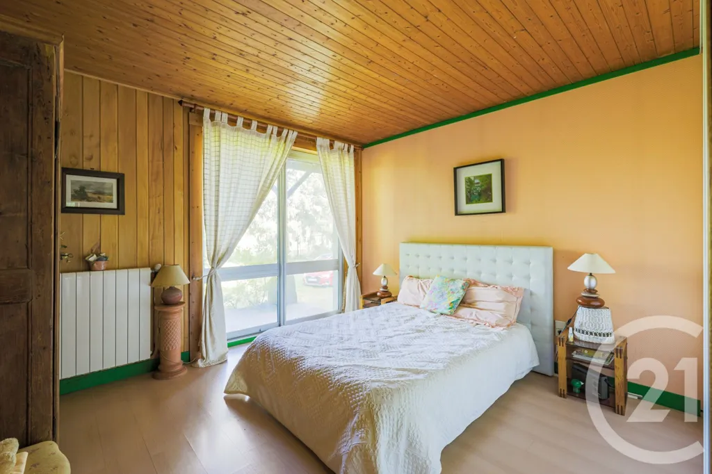 Bedrooms - 5-Piece House with Garden in Tullins