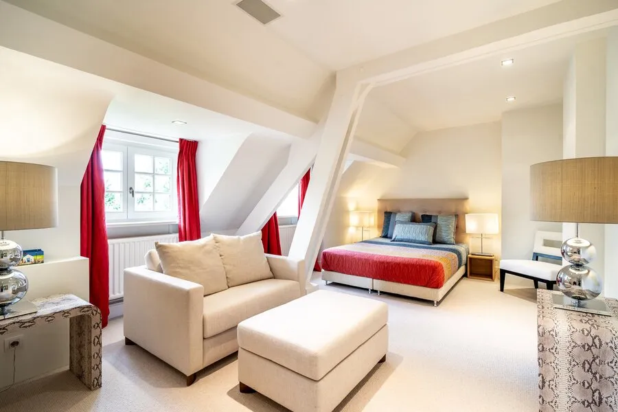 Chambres - Maison avec jardin paysager et piscine à Uccle