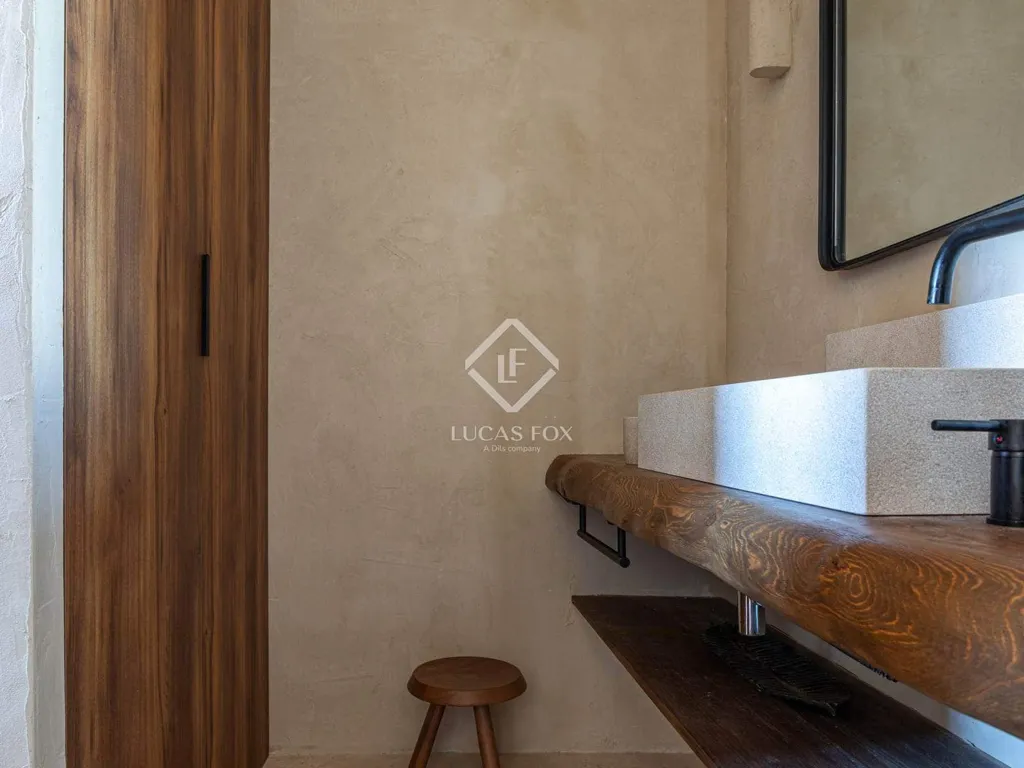 Vannitoad - Renovated Villa with Pool in Es Llombards