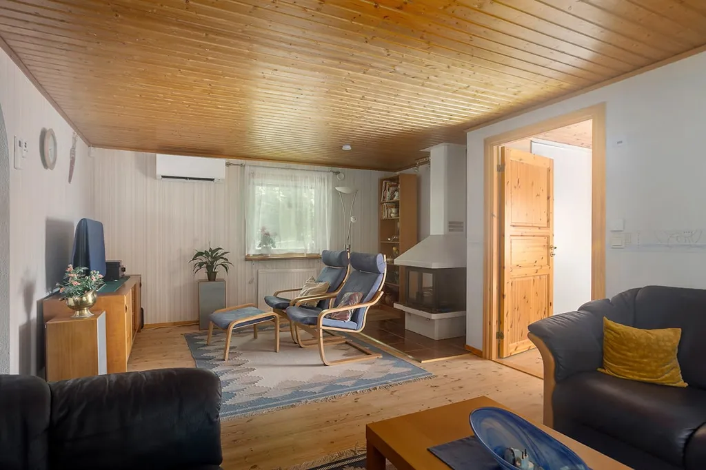 Elutuba - 1-Storey Holiday Home with Pool in Skåne