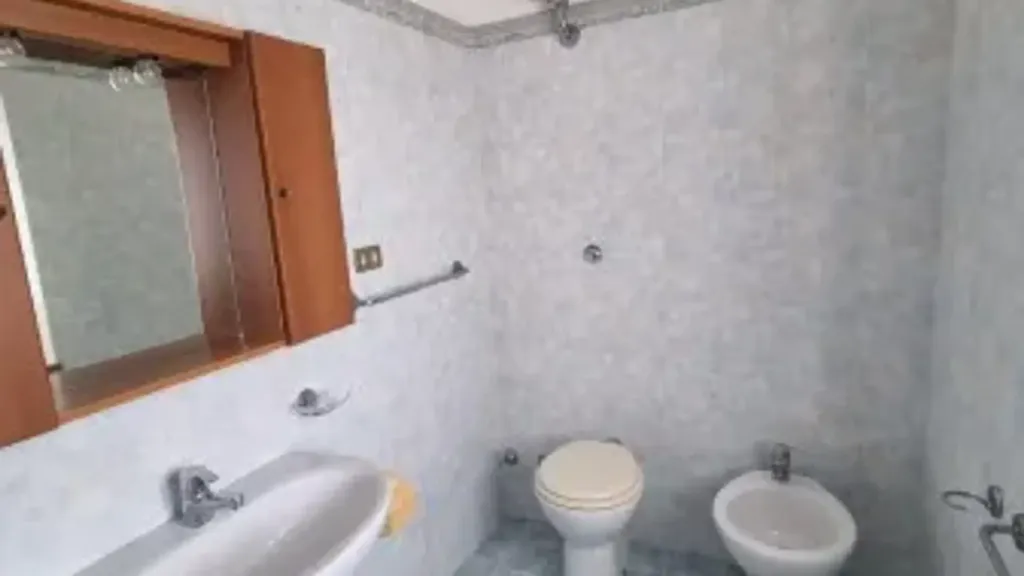 Salles de bain - Apartment with Terraces in Loro Piceno