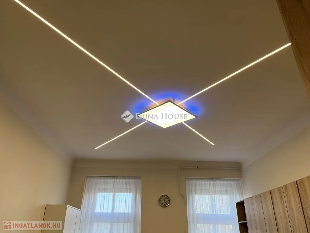 Toad - Apartment with Gallery near Orczy Park, Budapest