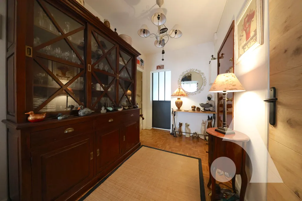 Hallway - Spacious Flat with Balcony in Evry Village