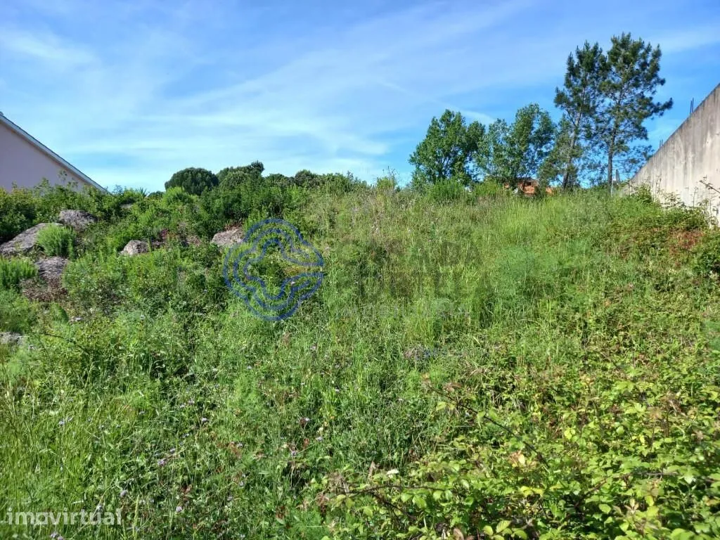 Aed - Construction Plot with Two Levels in Tomar