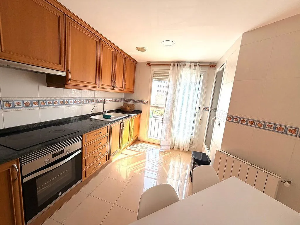 Cuisine - Apartment with Balcony in Llombai Area
