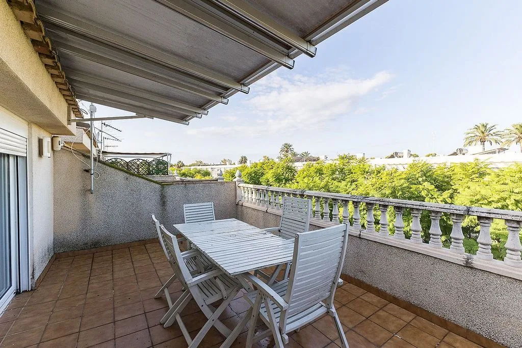 Terrasse - Terraced Semi-Detached House in Picanya