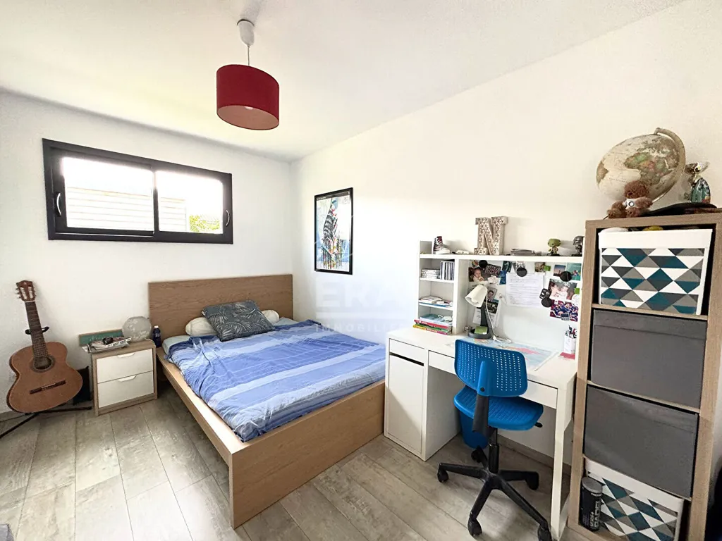 Chambres - Maison Rénovée avec Piscine à Gujan-Mestras