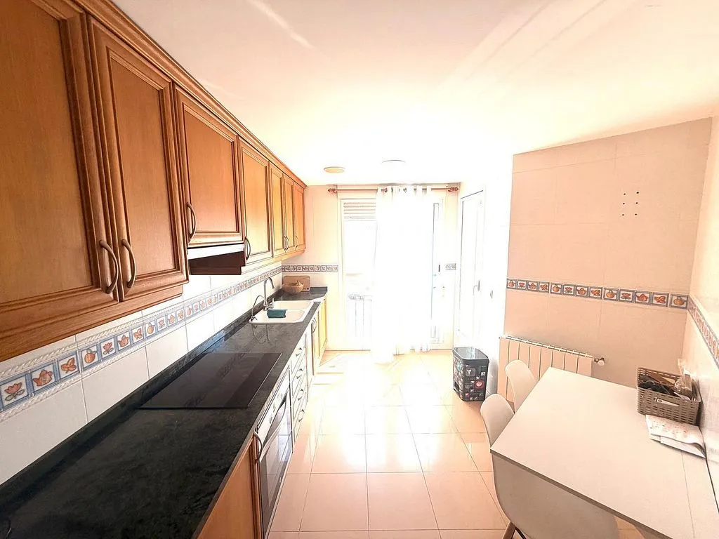 Cuisine - Apartment with Balcony in Llombai Area