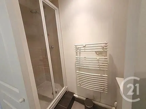 Vannitoad - 1-Bedroom Flat in Centre, Brie-Comte-Robert