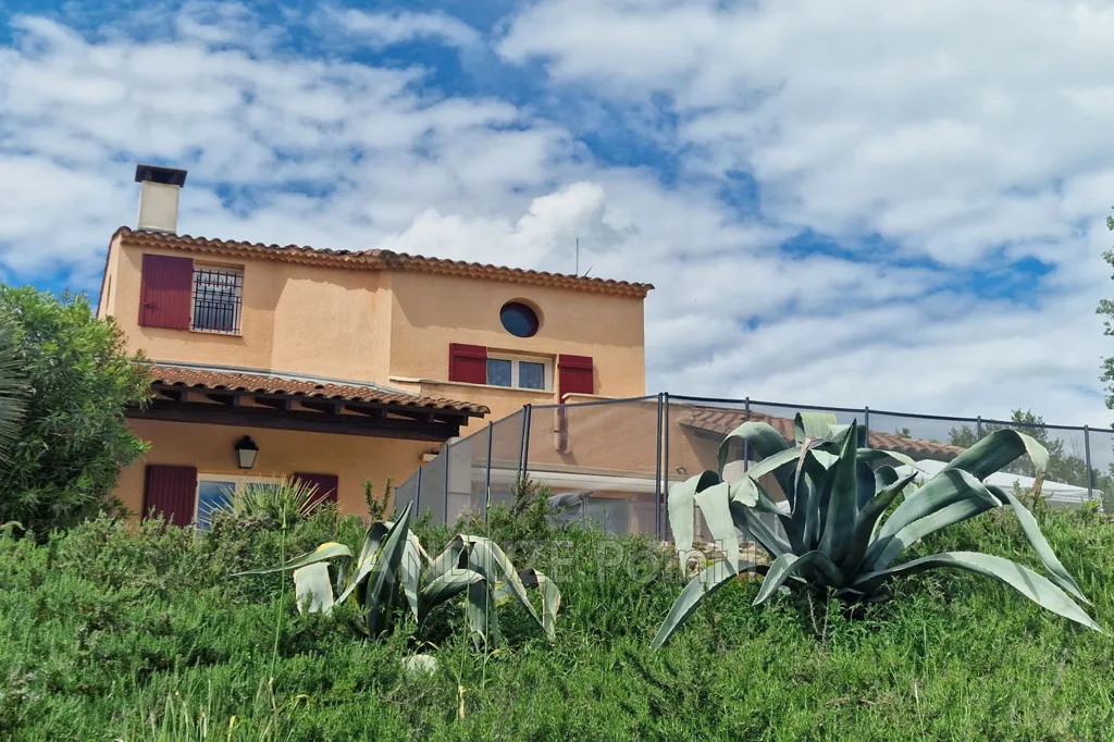 Extérieur - Villa Luxueuse avec Piscine à Anduze