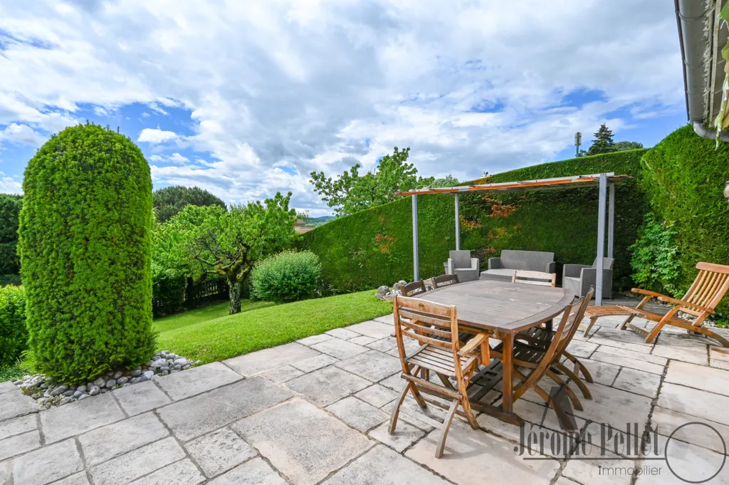Aed - Semi-Basement House with Panoramic View in Communay
