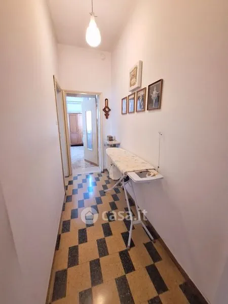 Esik - 1950s Villa with Garden in Spilimbergo