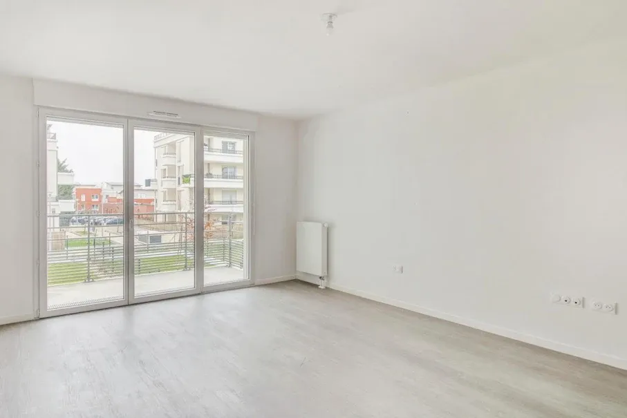 Stanze - Apartment with Parking in Meaux