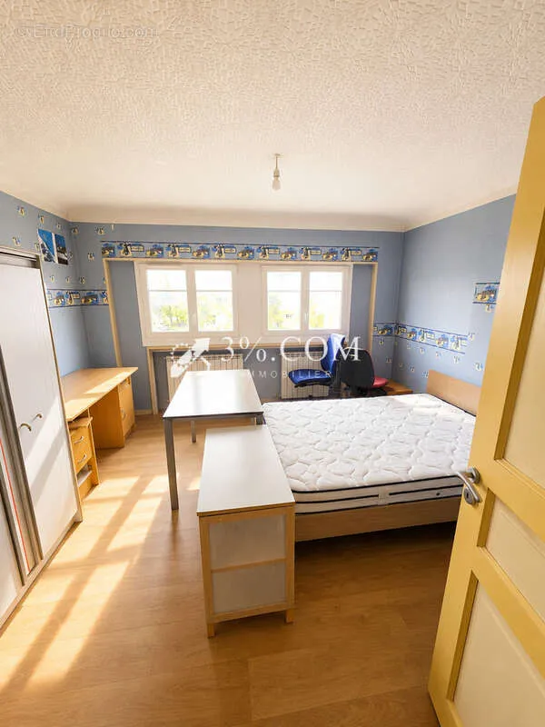 Chambres - Immeuble de Rapport à Nancy, Proche Campus ARTEM