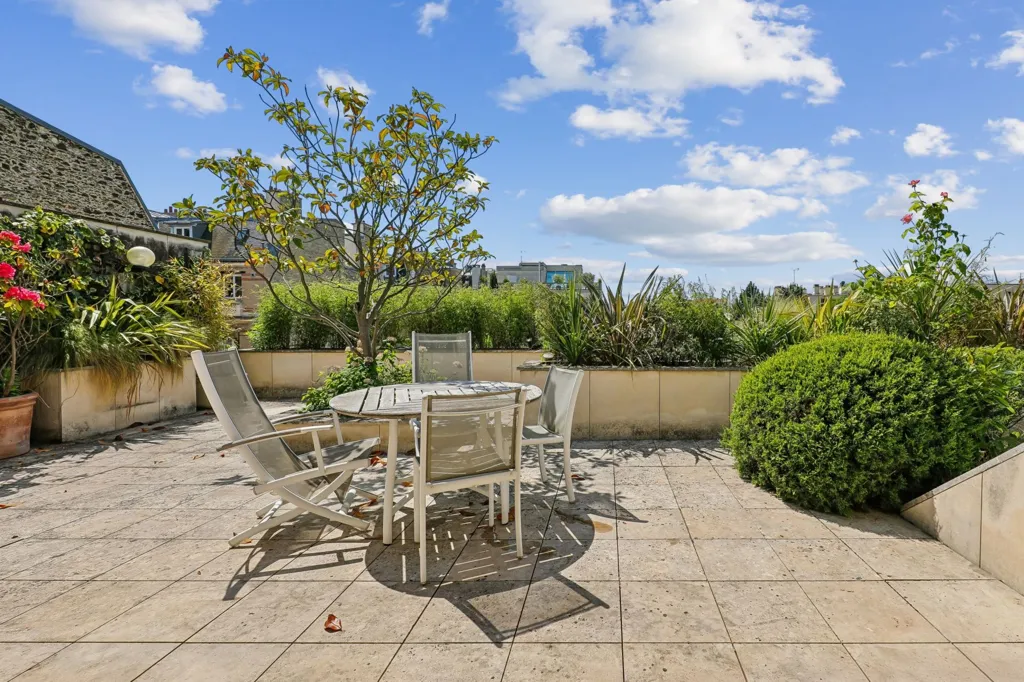 Terrasse - Appartement Duplex avec Terrasses à Neuilly-sur-Seine