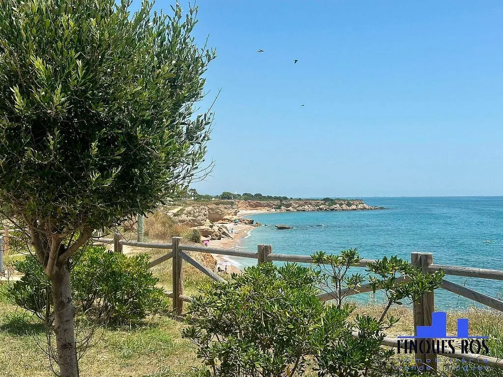 Apartment with Pool and Sea View in Vinaròs