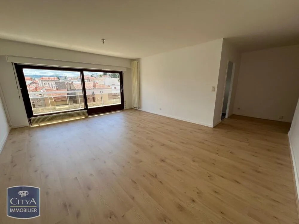 Pièces - Appartement 4 Pièces avec Terrasse à Clermont-Ferrand