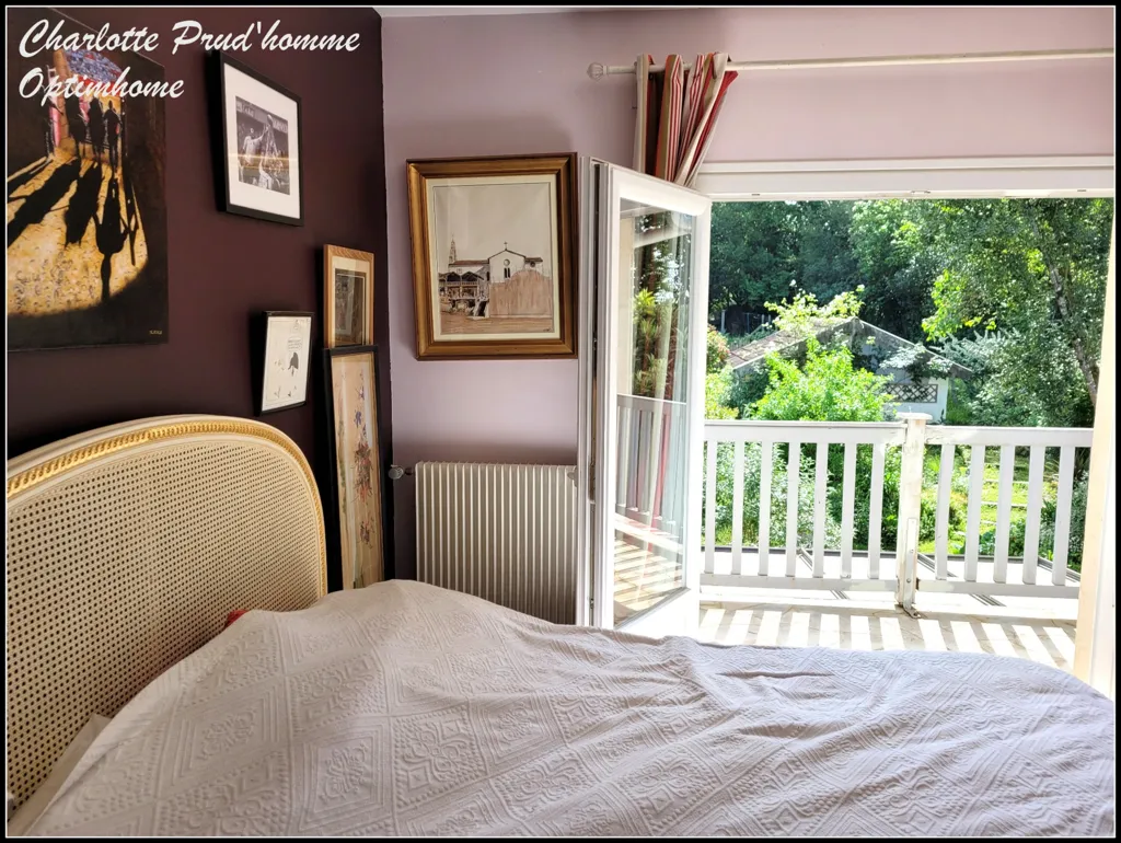 Bedrooms - House with Garden and View in Peyrehorade