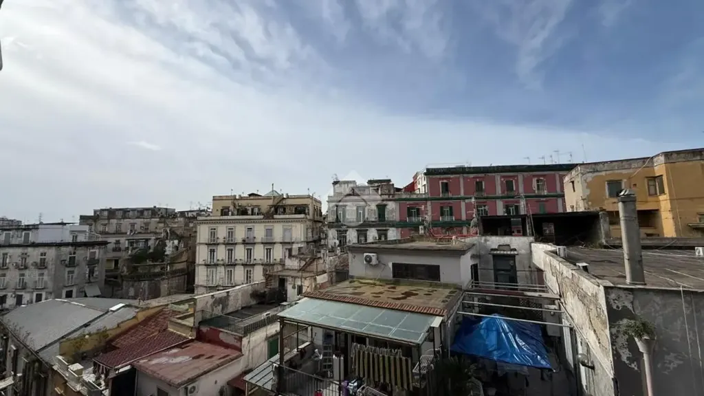 Balcon - Multistorey Apartment with Central Location in Naples