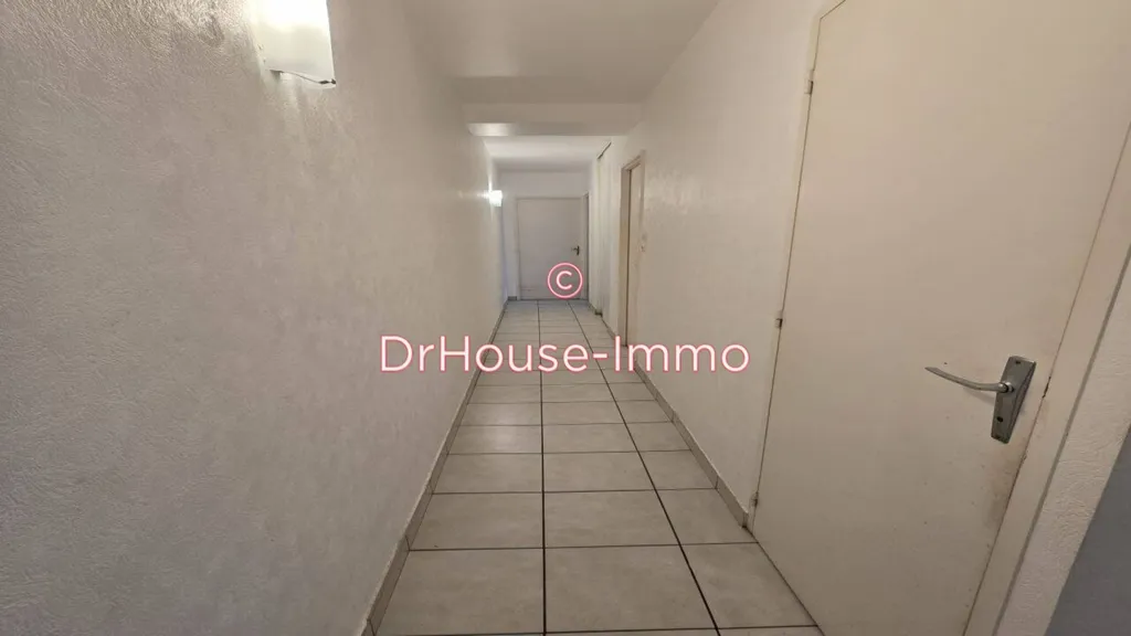 Esik - 3-Bed Apartment with Terrace in Wittenheim