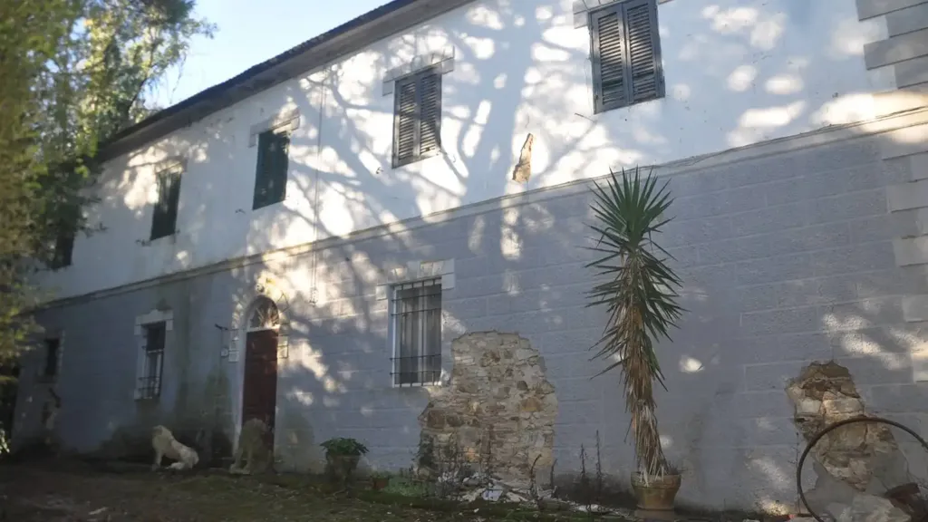 Välivaade - Historic Villa Complex with Panoramic Views near Castelnuovo