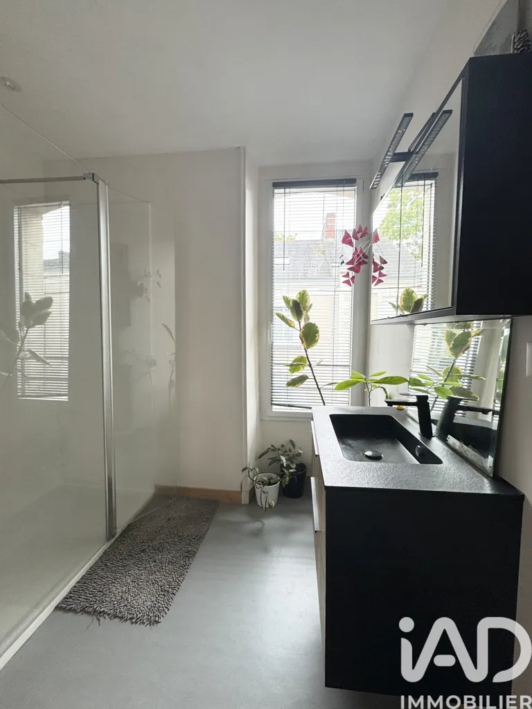 Vannitoad - Charming 1904 House with Garden in Angers