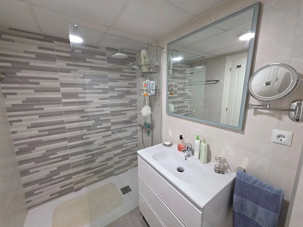 Vannitoad - Penthouse with Rooftop Pool in Albatross