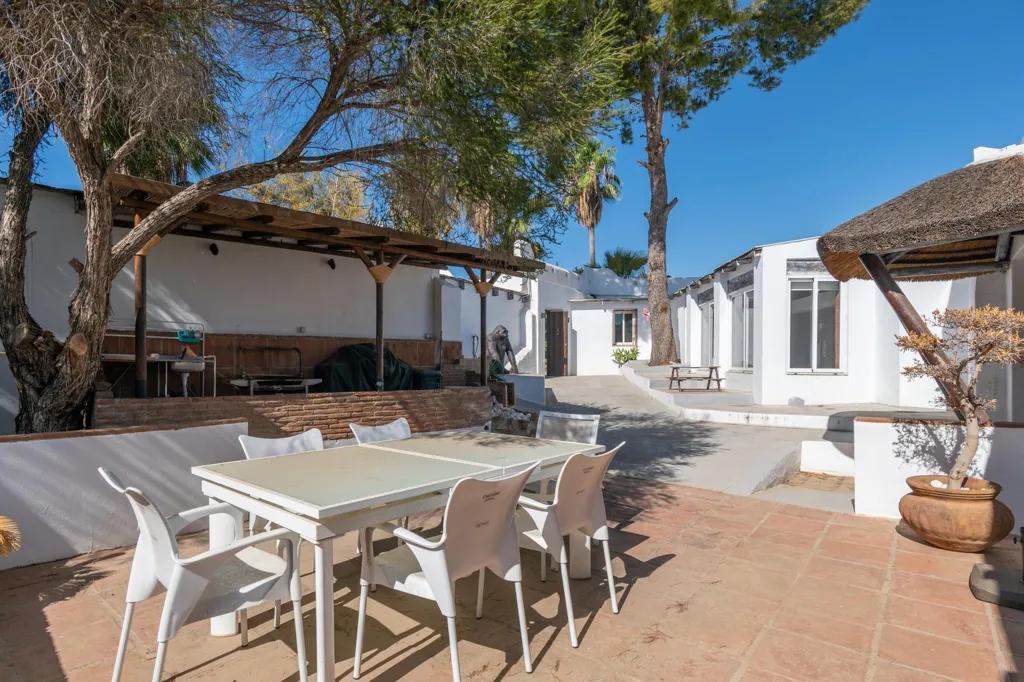 Terrass - 7-Bedroom Villa with Mountain View in Mijas