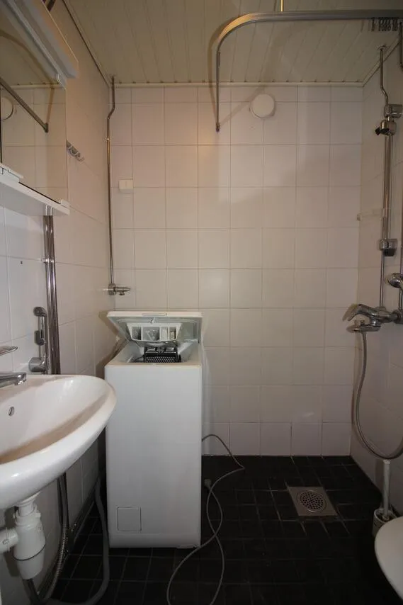Bagni - Bright 4th Floor Flat with Garden in Pori Centre