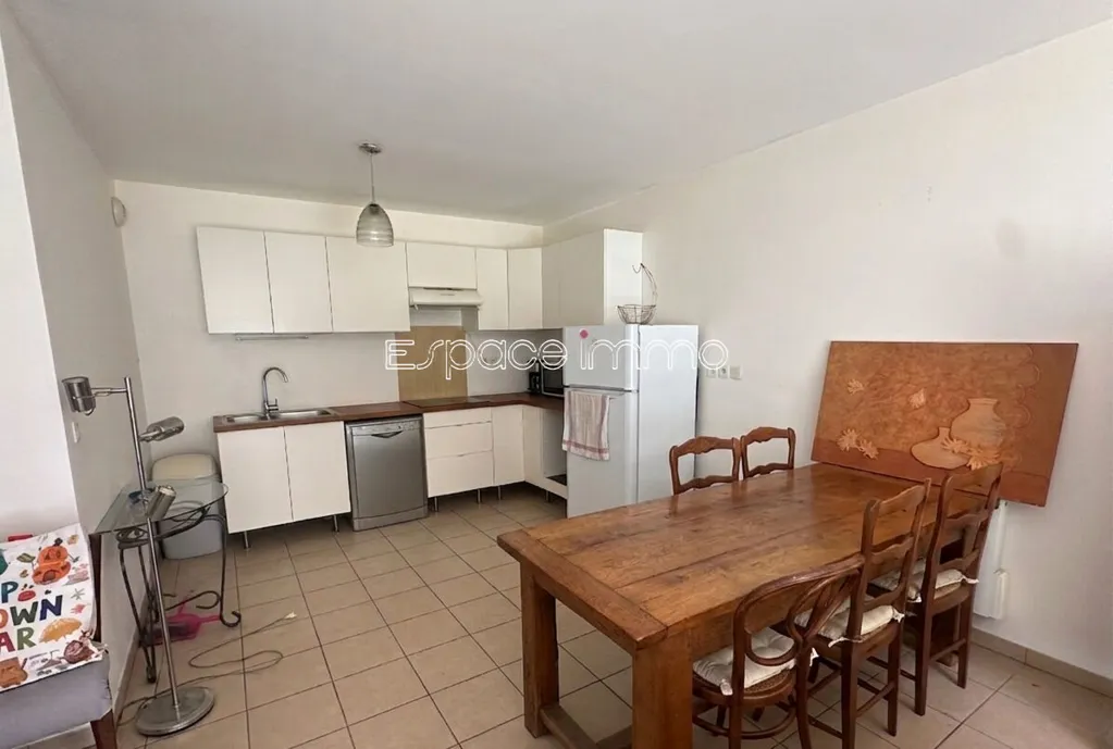 Cucina - Terraced Flat with Garage in Montville Centre