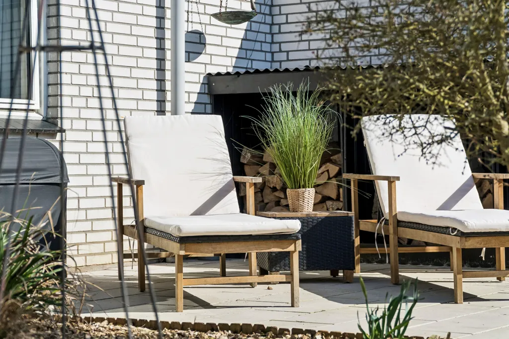 Terrasse - Spacious Bungalow with Garden in Odense