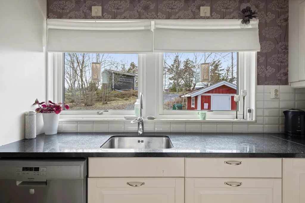 Cuisine - Spacious House with Open Plan in Norrtälje