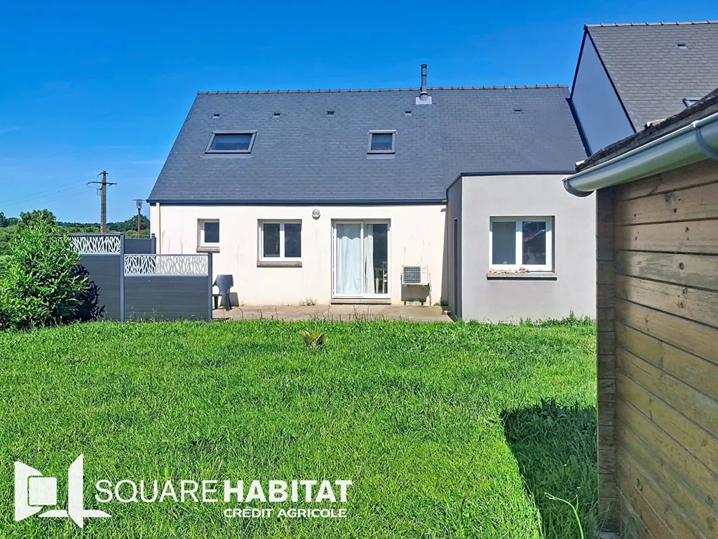 Jardin - Maison Fonctionnelle avec Terrasse près du Centre à Val d'Anast