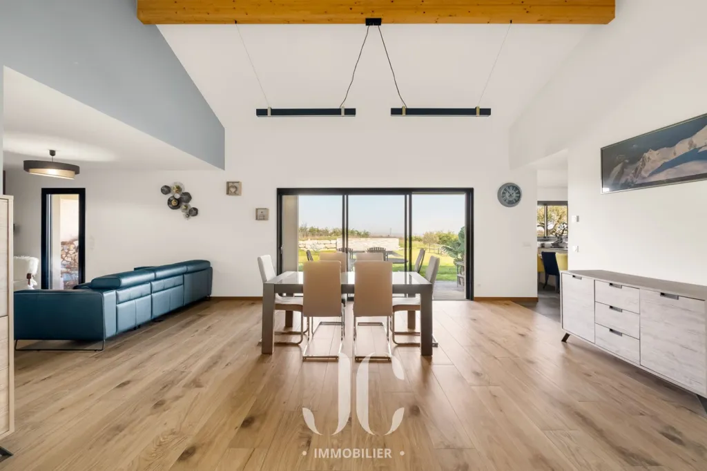 Salle à manger - Maison de Luxe avec Piscine à Lentilly