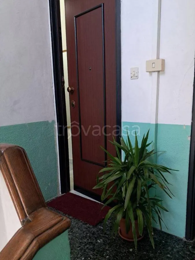 hallway_entrance