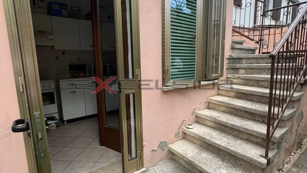 Pièces - Terraced Villa with Two Apartments in Adria