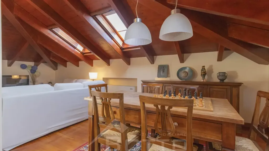 Salle à manger - Historic Villa with Central Location in Grignasco