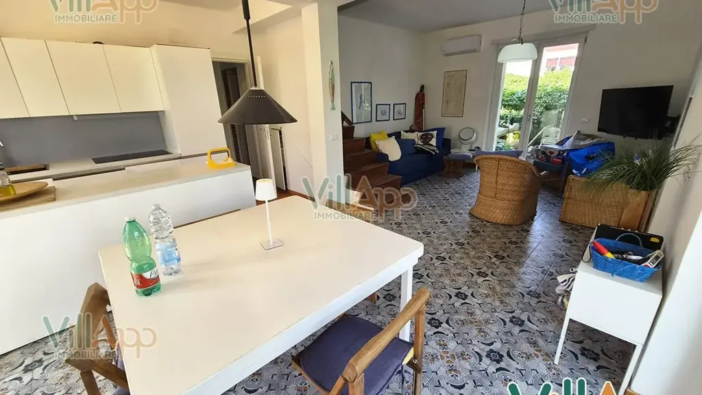 Salle à manger - Villa with Sea View in Fondi