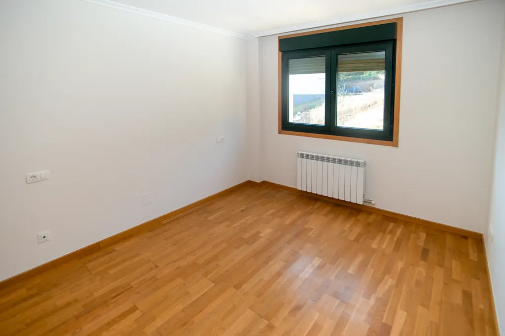 Pièces - New Build Flat with Garage in Sarria, Lugo