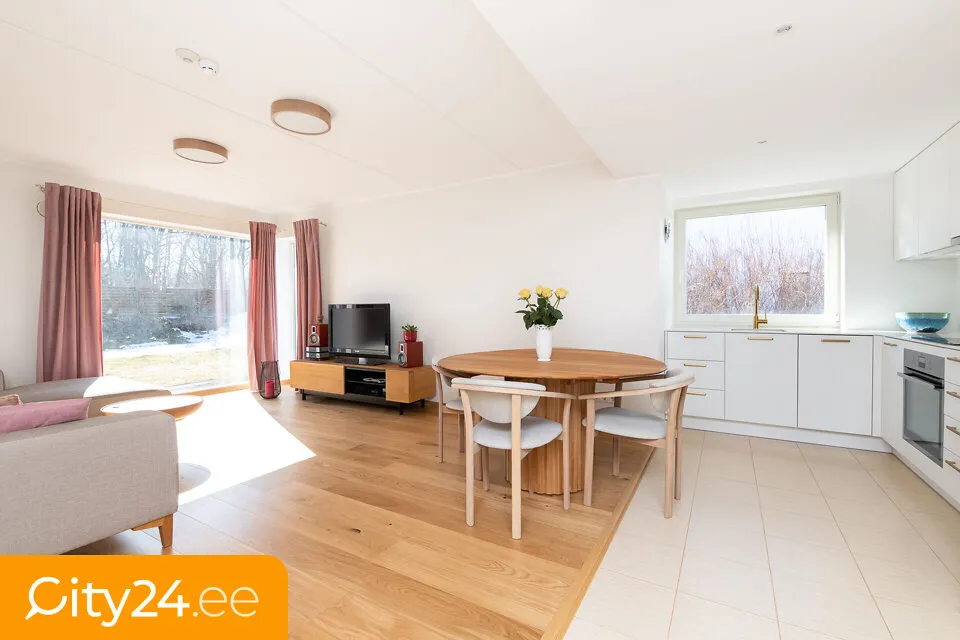 Dining Room - Apartment with Sauna in Haabneeme