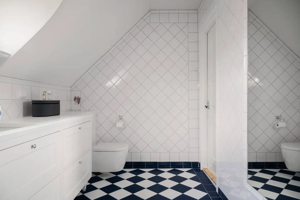 Salles de bain - Characterful Villa with Pool in Klara, Karlstad