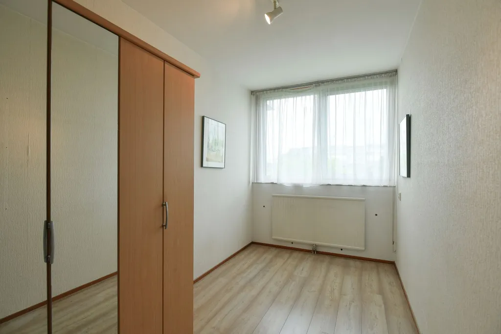 Magamistoad - Corner Flat with Garden View in Doorwerth