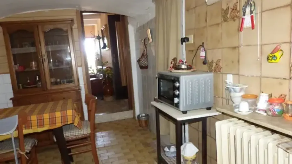 Salle à manger - Rustic Property with Garden in Cervere