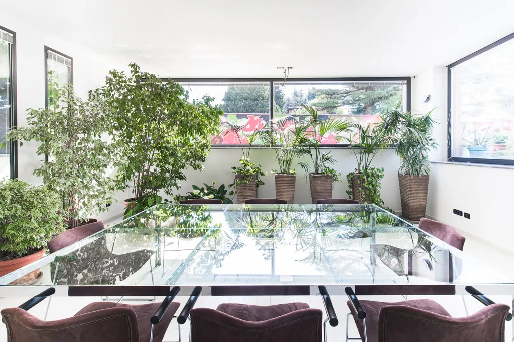 Dining Room - Luxury Villa with Indoor Pool in Pantigliate