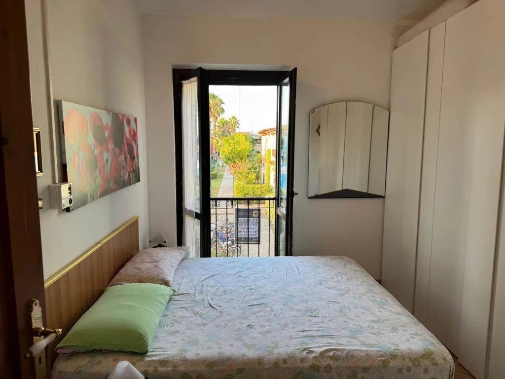Magamistoad - Furnished Apartment with Pool View in Pisticci